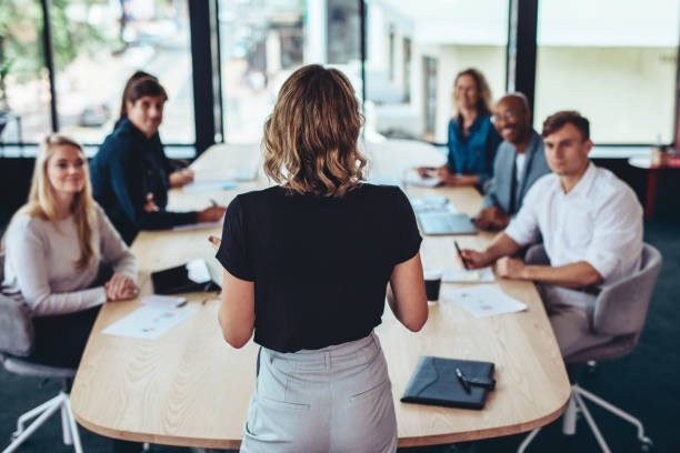 comment trouver du travail après ses études