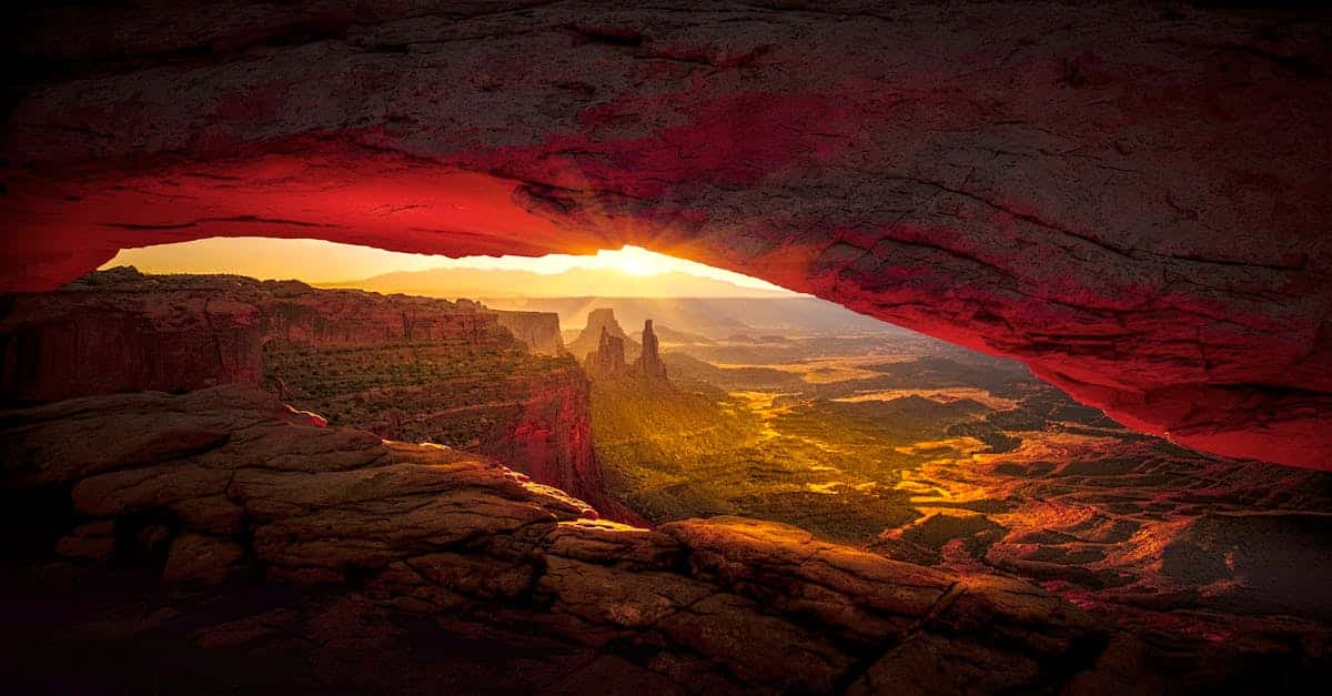 découvrez le fascinant monde de la géologie, une science qui explore la composition, la structure et l'évolution de notre planète. apprenez-en davantage sur les roches, les minéraux, les processus tectoniques et l'impact des activités humaines sur la terre.